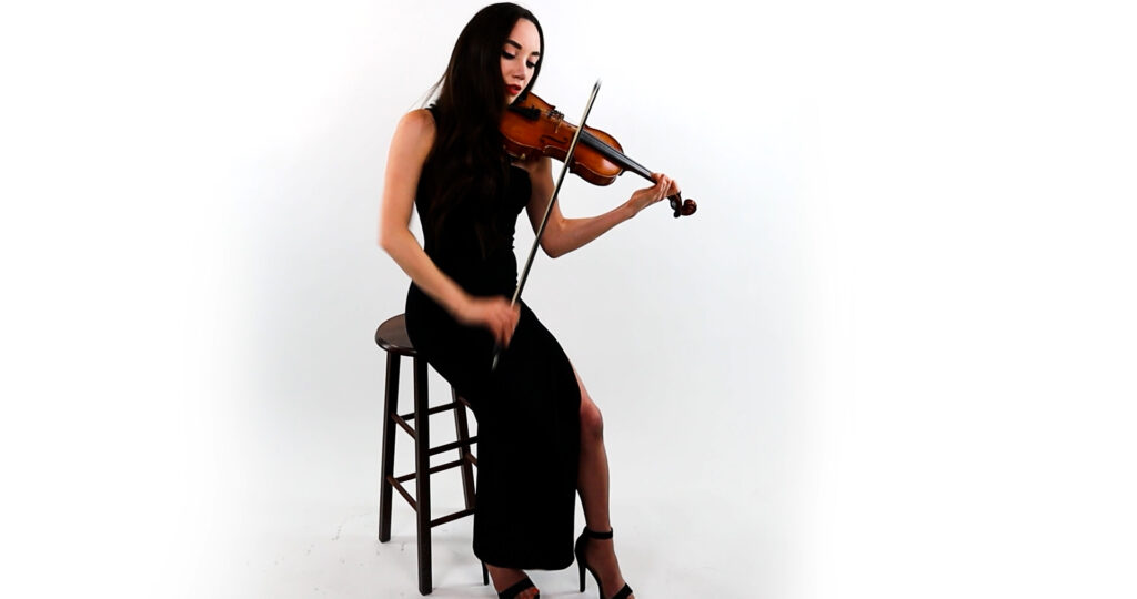 Ellie Rose – Violinist